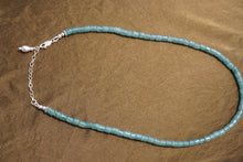 Load image into Gallery viewer, Guatemalan Jadeite Collar ~Olas~