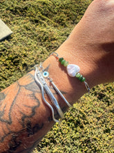 Load image into Gallery viewer, Jade + Pearl Bracelet

