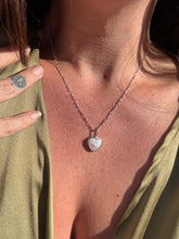 Load image into Gallery viewer, Pearl Heart Necklace
