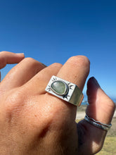 Load image into Gallery viewer, Big Sur Signet Size 11
