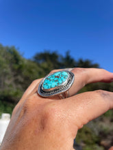 Load image into Gallery viewer, Turquoise Mountain Size 8
